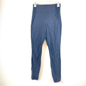 Athleta Highline Hybrid Cargo Pants Size 4 Lifestyle Travel Work Pant Black